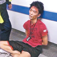 鄭捷在台北捷運殺人後被控制。