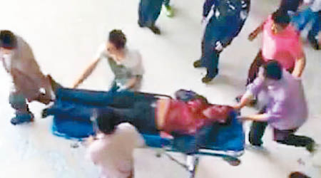傷者被送院搶救。（互聯網圖片）