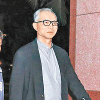 另一涉案人朱國榮遭羈押禁見。