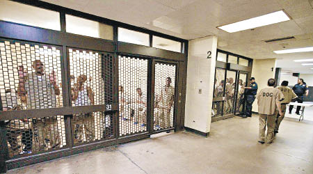 芝加哥市一所監獄有多名員工同時請病假。（資料圖片）