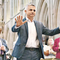 倫敦市長薩迪克汗籲團結對抗種族仇恨。