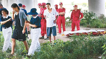 李童遺體於大里溪中投公路尋獲。（中時電子報圖片）