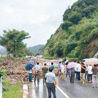 永泰縣有公路塌方，交通受阻。
