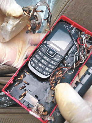 當局發現的未爆炸彈，屬手機爆炸裝置。（互聯網圖片）