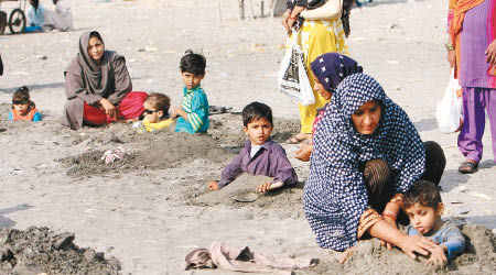 不少印巴地區均有「活埋」小童的奇風異俗。