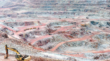 河南桐柏縣山區發現特大金礦，圖為福建紫金山的開採情況。（資料圖片）