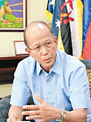 菲律賓防長洛倫扎納稱華海警不再驅趕菲漁船。