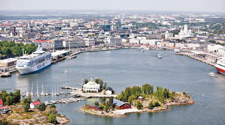 芬蘭關注外國人在當地的政治敏感地區購入物業及土地。圖為首都赫爾辛基。