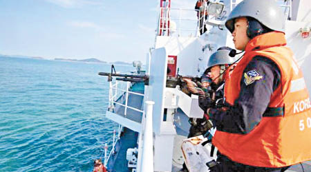 南韓海警允許向越界漁船「先開火後報告」。（資料圖片）
