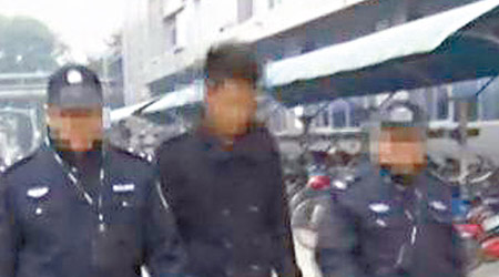 四川軍事迷被國外間諜策反當間諜被捕。