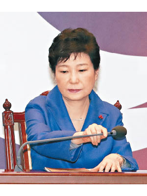 朴槿惠受彈劾，拖累中日韓首腦會談延期。