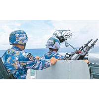 美國有智庫指解放軍在南海島礁配有防空火炮等武器。（資料圖片）