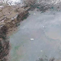 2016<br>二○一六年華北被霧霾覆蓋。