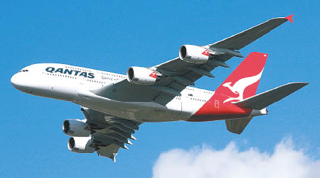有乘客在澳洲航空的客機上企圖打開艙門。圖為澳洲航空一架同款客機。