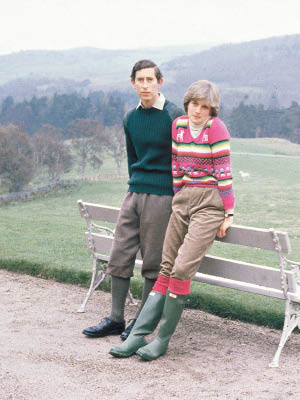 查理斯王子（左）與戴安娜（右）曾到蘇格蘭度蜜月。（資料圖片）