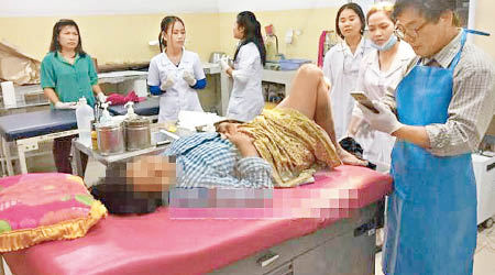 女子被青瓜卡陰道，送院救治。（互聯網圖片）