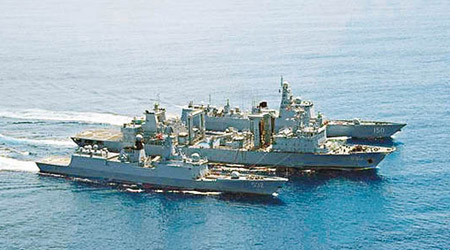 解放軍遠航編隊三艘軍艦訪問菲律賓。（互聯網圖片）