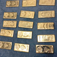 警方在疑犯家中起出數十公斤黃金。