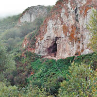 研究人員在多個考古洞穴發現原始人DNA。