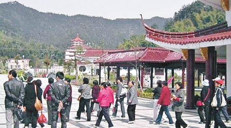 九華山龍泉聖境民間公墓獲評為3A級景區。