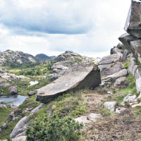 挪威著名旅遊景點「巨型陰莖石」早前被人蓄意「去勢」。