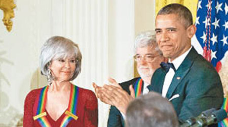 前總統奧巴馬（右）曾出席甘迺迪藝術中心的頒獎典禮。