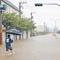 台灣南部早前因受颱風吹襲，多處水浸。（資料圖片）