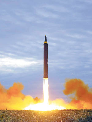 北韓曾多次發射火星12型彈道導彈。