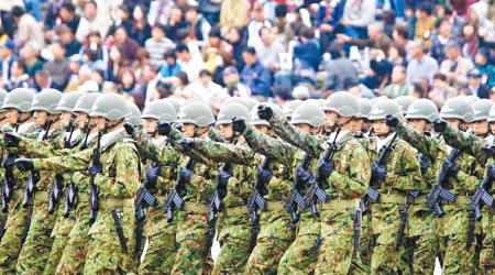 日本自衞隊積極參與海外任務。