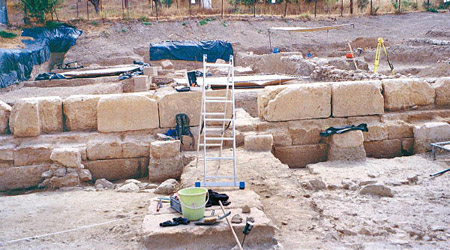 考古團隊終於能夠確認神殿遺址所在地。（互聯網圖片）