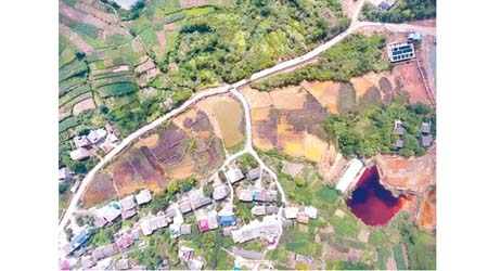 銅礦污染航拍圖。（互聯網圖片）