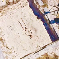 考古學家希望從骸骨上的發現，得知更多海難的內情。（電視畫面）