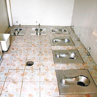 中國式廁所為人詬病。（資料圖片）