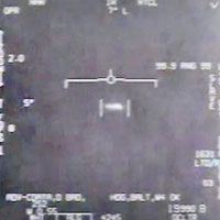 飛行員指UFO（圖）的飛行速度令人難以置信。