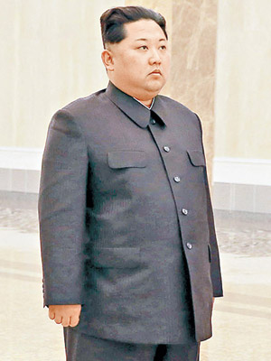 金正恩參謁錦繡山太陽宮。