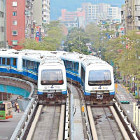 台北捷運列車在地震後一度停運。（資料圖片）