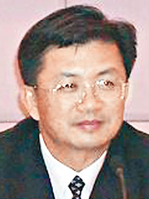 李業明