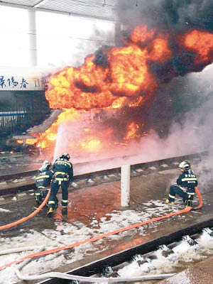 京滬高鐵列車一月發生火燒車意外。