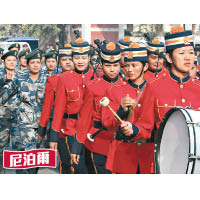警方派樂團參與婦女節活動。