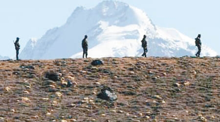 印軍早前被指在不丹部署兵力監視中國。（資料圖片）