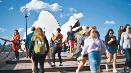 澳洲的人口近年急速增長。