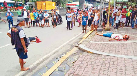 兩華人上周六於菲律賓街頭被槍殺。（互聯網圖片）