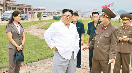 朝鮮半島局勢再起波瀾。前排中為北韓領袖金正恩。