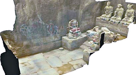 佛窟有多尊塑像及大幅壁畫。（互聯網圖片）