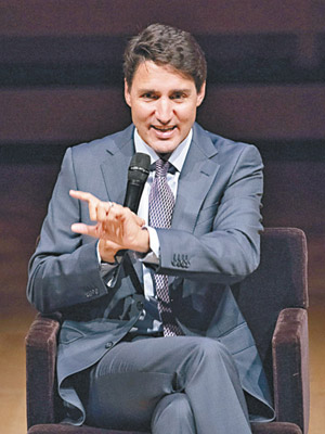 加國總理杜魯多表示，否認因加拿大兩個省將舉行選舉而延遲簽署協議。