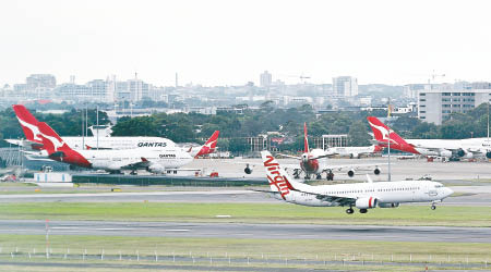 維珍澳洲的客機險與澳航的客機相撞。