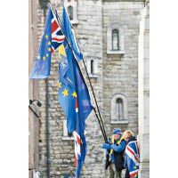 英多數民眾盼留在歐盟。
