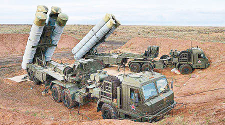 俄將第二批S400防空導彈系統（圖）交付中國。