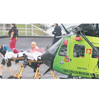 一名傷者由直升機送院。