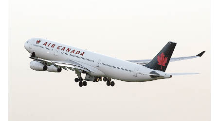 加拿大航空公司計劃收購其競爭對手，被指壟斷市場。